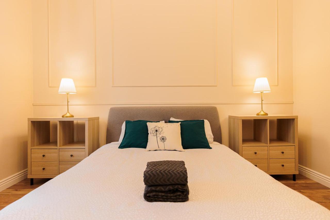 Cozy Apartment In The Historical City Center Тимишоара Экстерьер фото